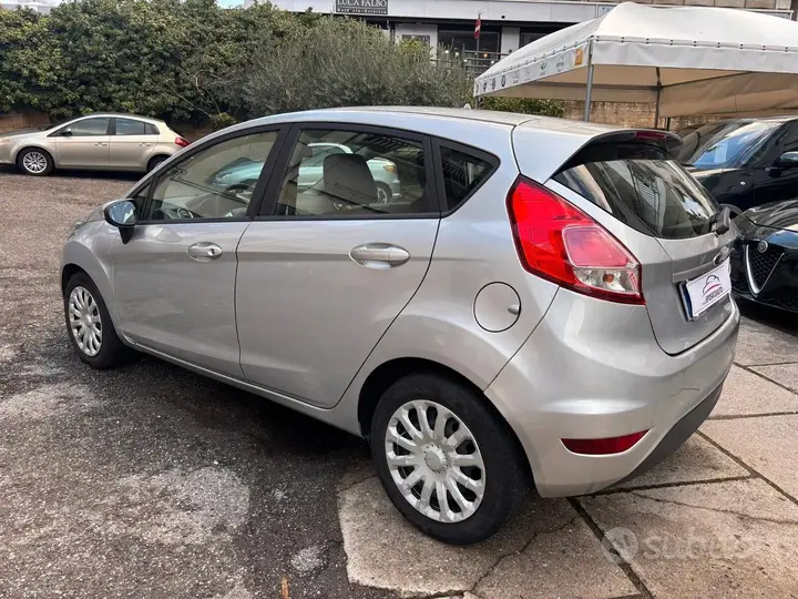 Ford Fiesta 2014 photo 3