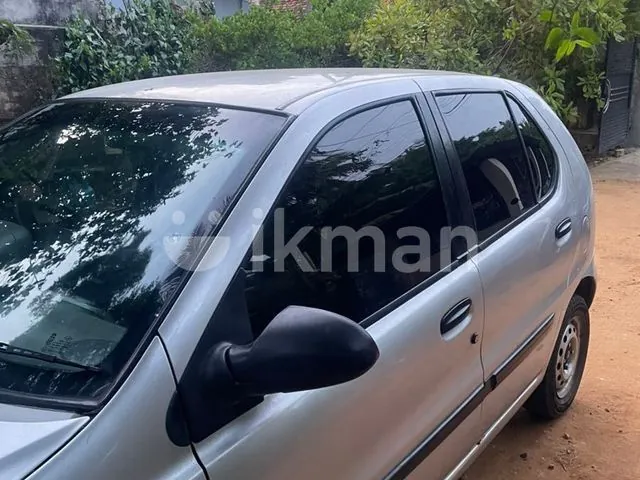 Tata Indica 2003 photo 2