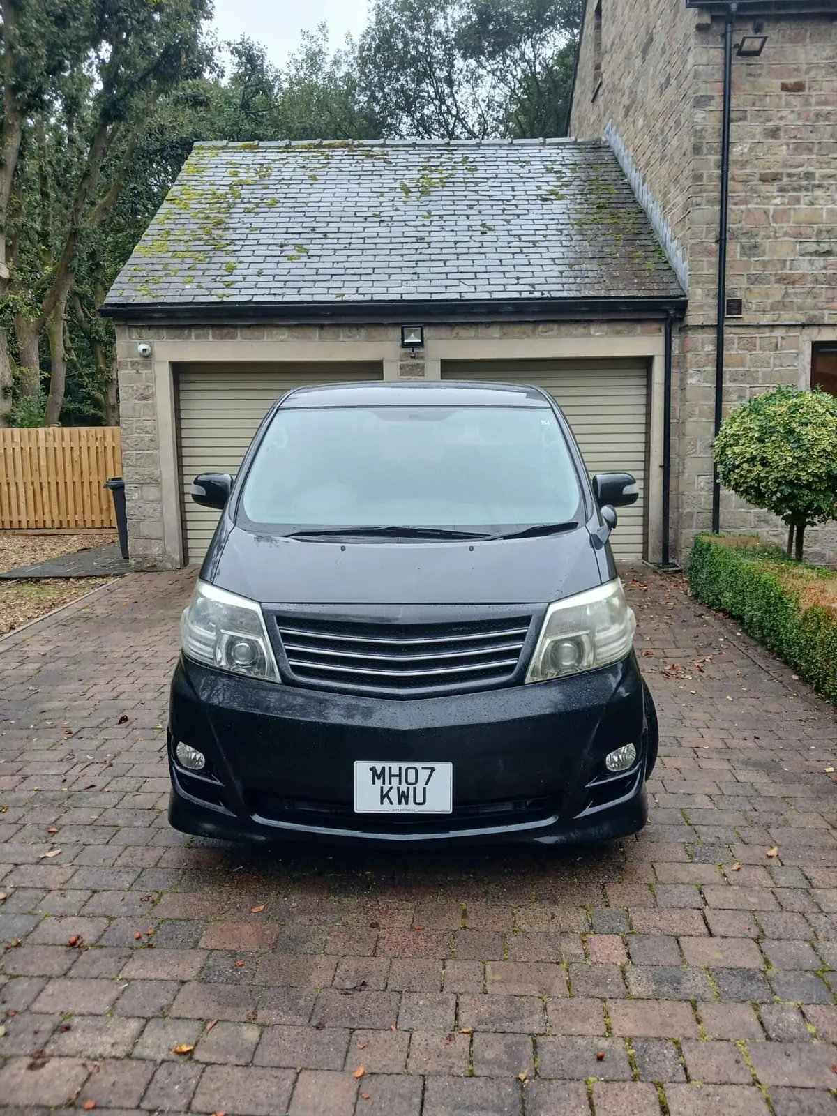 Toyota Alphard 2007 photo 2
