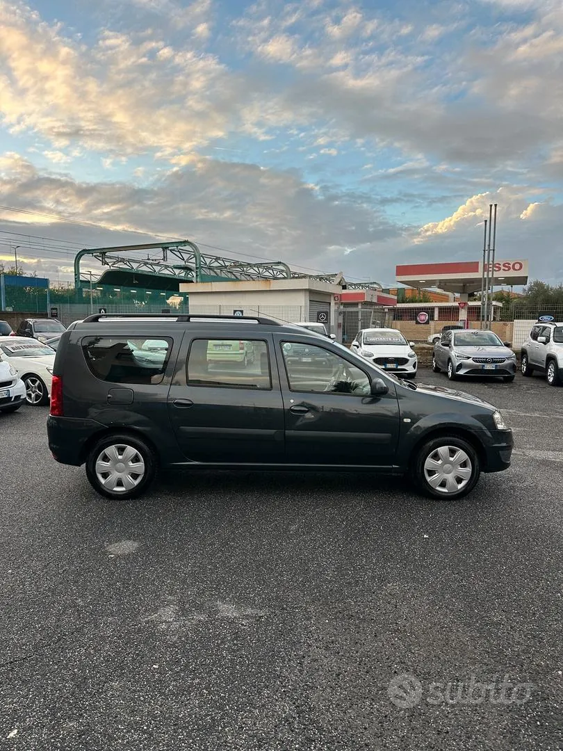 Dacia Logan 2012 photo 3