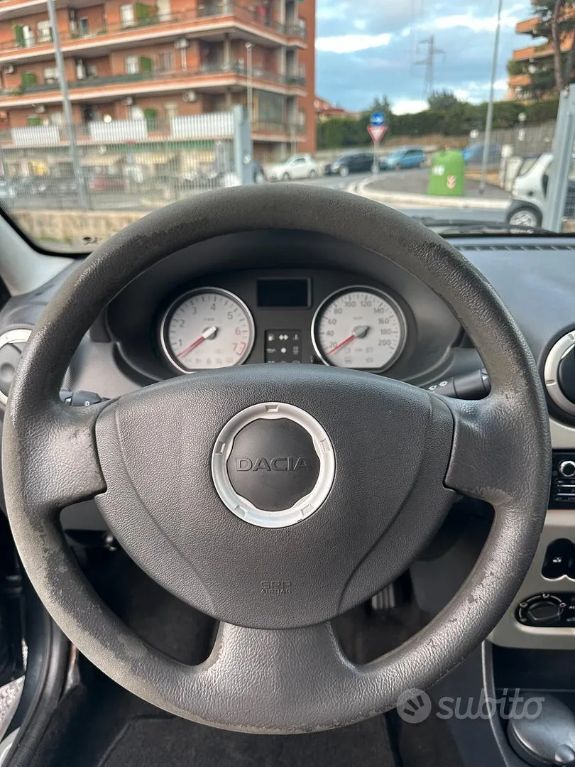Dacia Logan 2012 photo 5