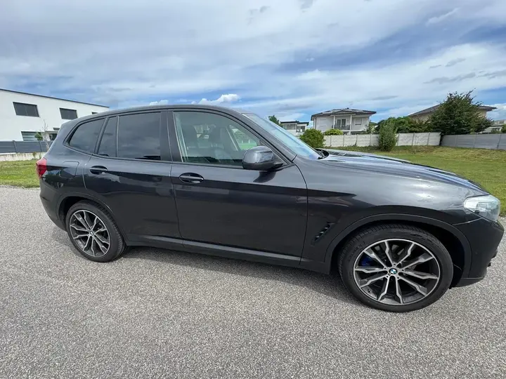 BMW X3 2018 photo 3