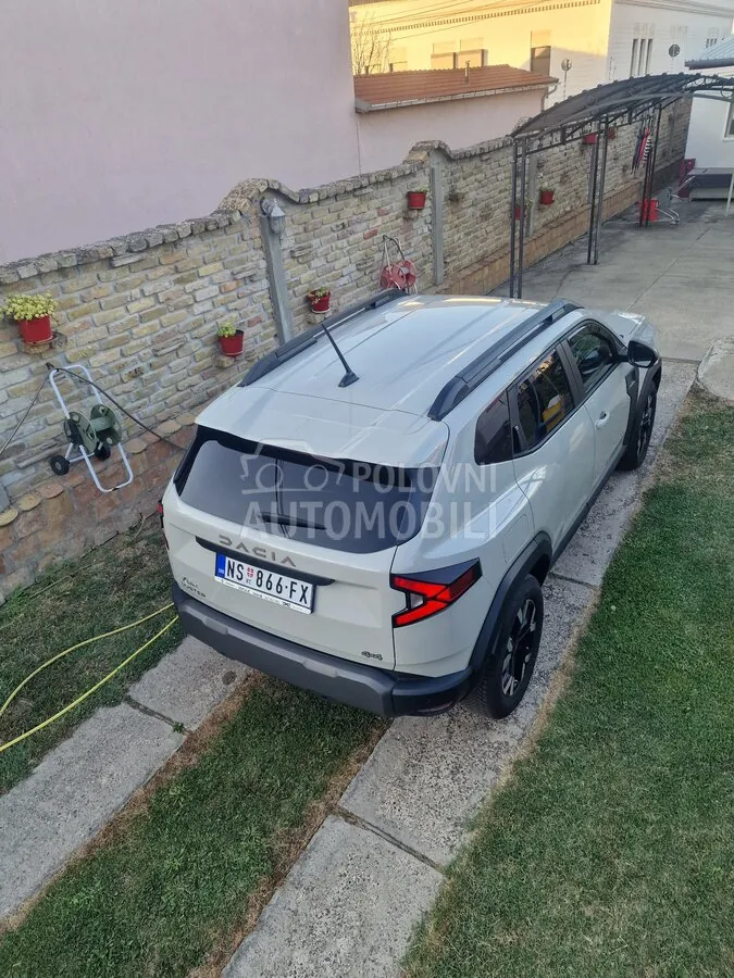 Dacia Duster 2025 photo 2