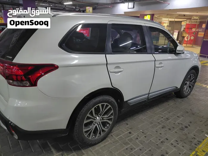 Mitsubishi Outlander 2018 photo 3