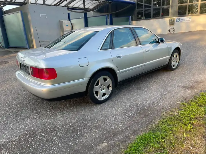 Audi A8 2000 photo 3