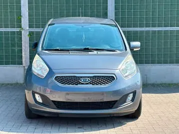 Kia Venga 2011 photo 2