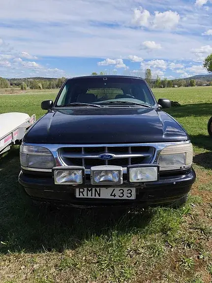 Ford Explorer 1998 photo 2