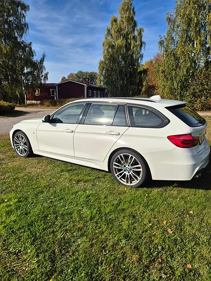 BMW 320I 2019 photo 4