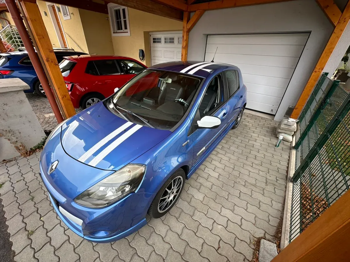 Renault Clio 2011 photo 3