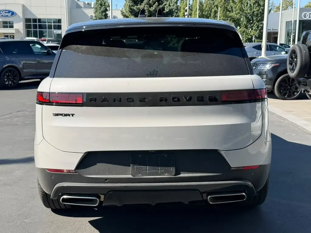 Land Rover Range Rover Sport 2026 photo 4