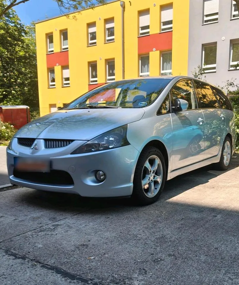 Mitsubishi Grandis
