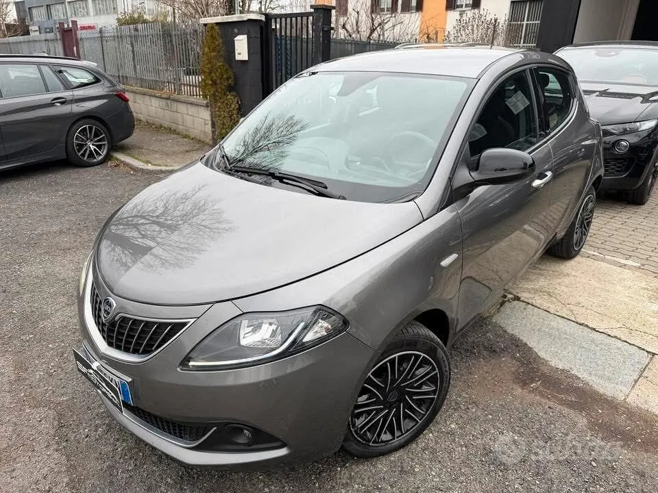 Lancia Ypsilon 2023 photo 3