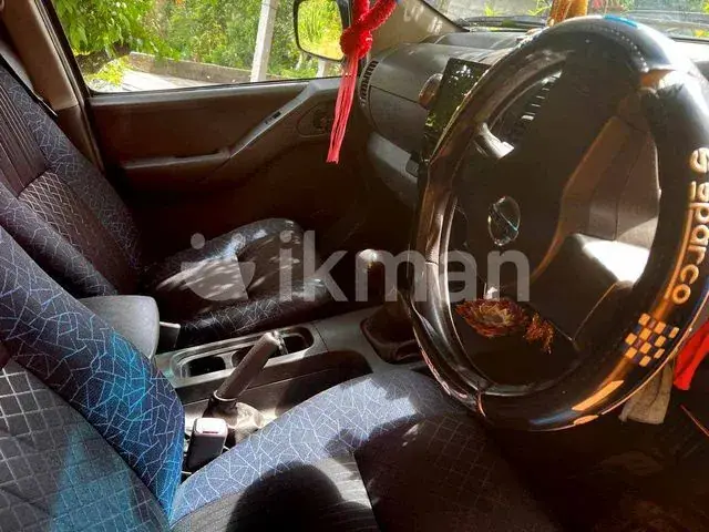 Nissan Navara 2012 photo 4