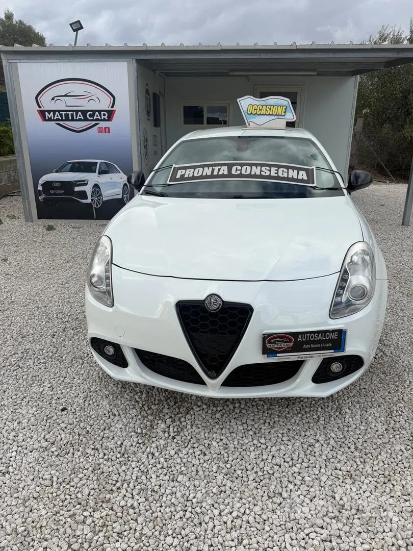 Alfa Romeo Giulietta 2013 photo 5