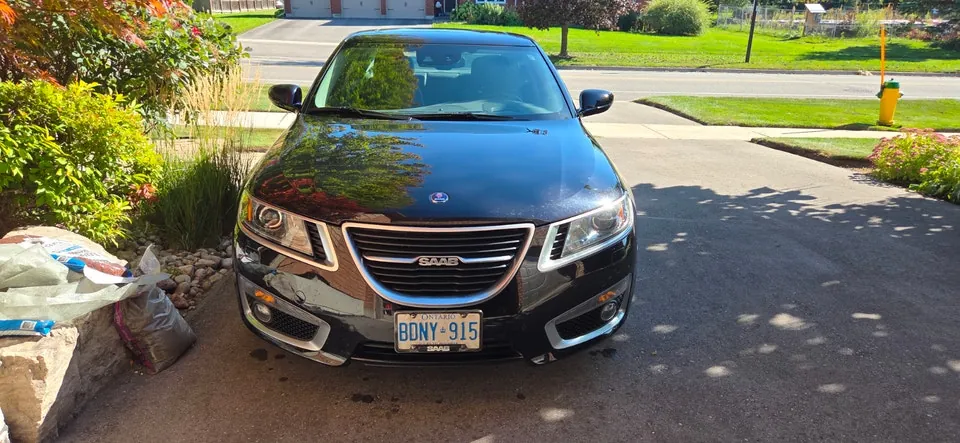 Saab 9-5 2011 photo 2