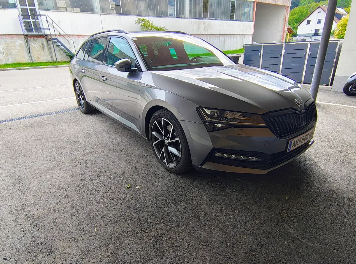 Skoda Superb 2022 photo 3