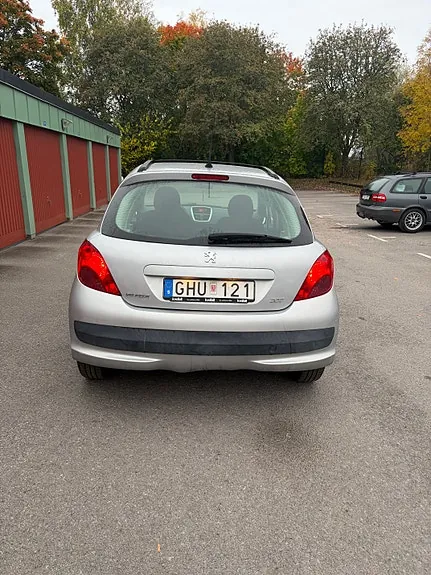 Peugeot 207 2008 photo 4