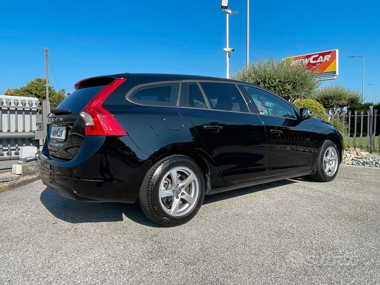 Volvo V60 2015 photo 5
