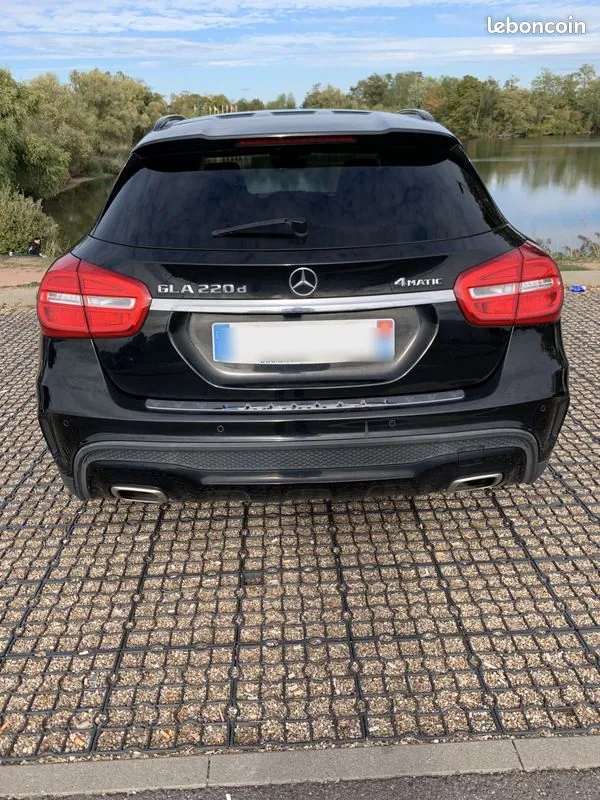 Mercedes-Benz Gla 2015 photo 2