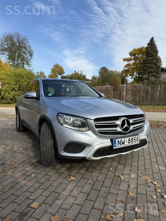 Mercedes-Benz Glc 2016 photo 2
