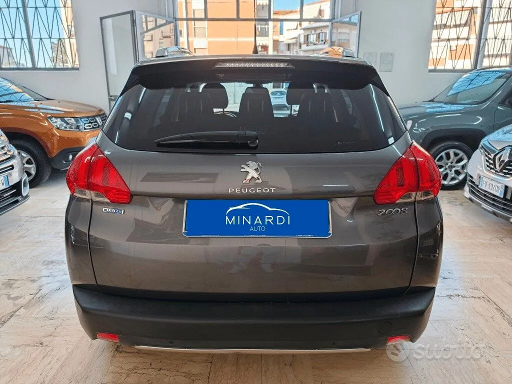 Peugeot 2008 2015 photo 4