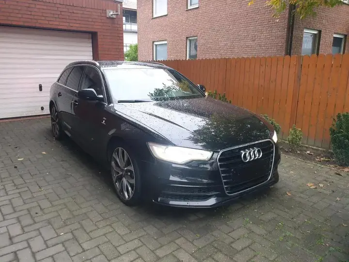 Audi A6 Avant