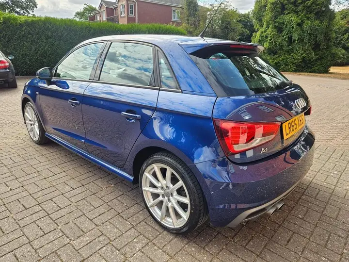 Audi A1 2015 photo 5