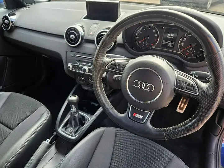 Audi A1 2015 photo 3