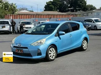 Toyota Aqua 2012 photo 4