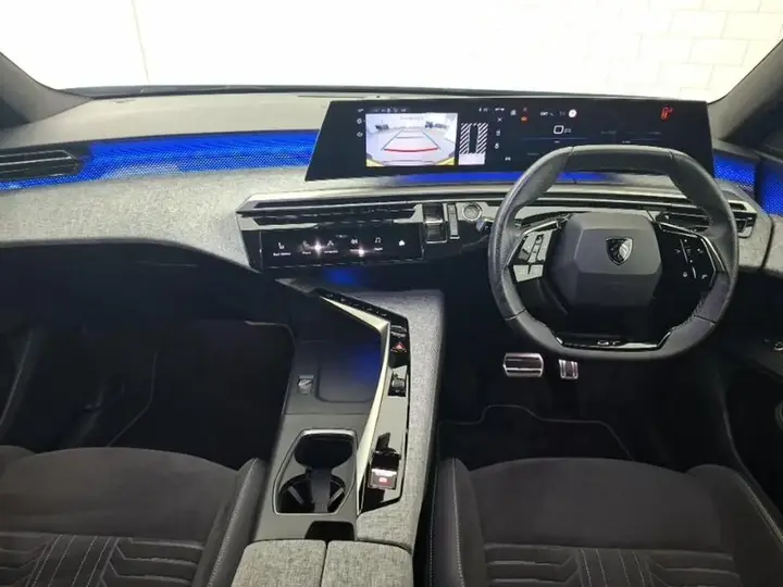 Peugeot 5008 2025 photo 3