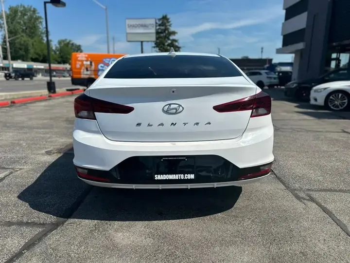Hyundai Elantra 2020 photo 5