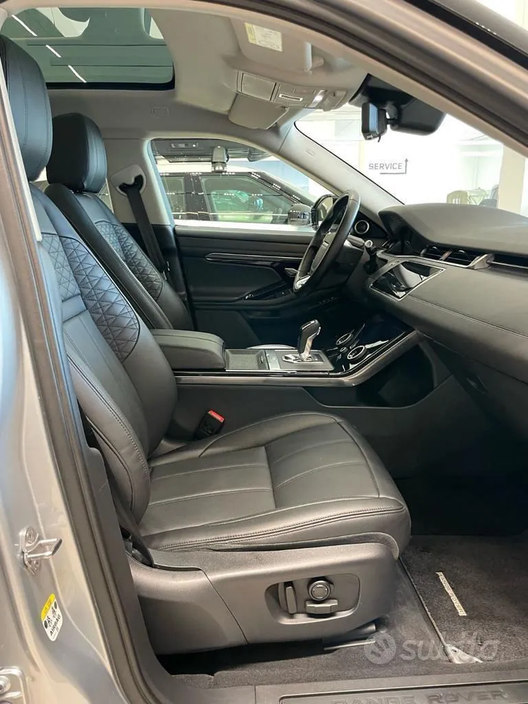 Land Rover Range Rover Evoque 2020 photo 3