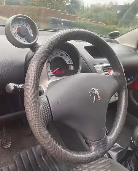 Peugeot 107 2013 photo 5