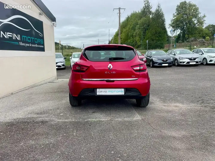 Renault Clio 2014 photo 4
