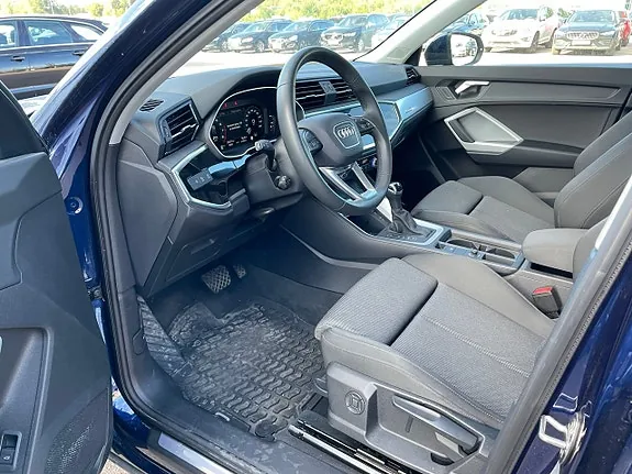 Audi Q3 2025 photo 5