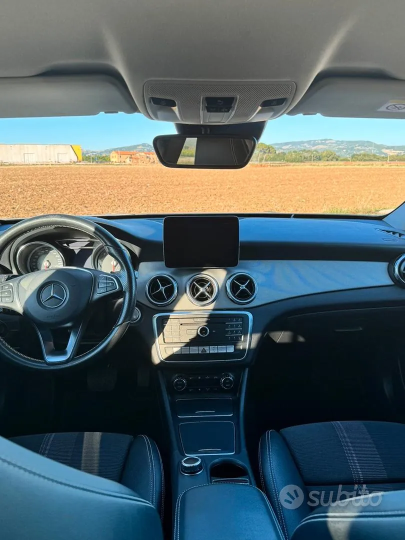 Mercedes-Benz Gla 200 D 2018 photo 4