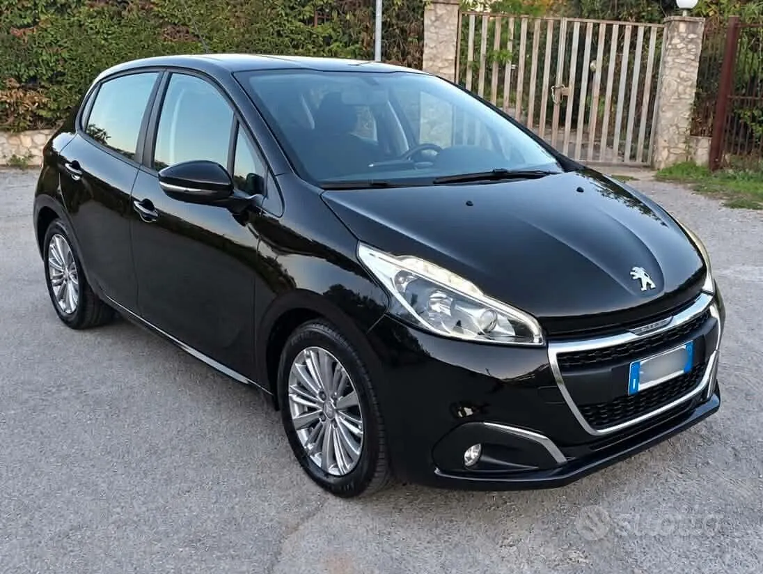 Peugeot 208 2016 photo 3