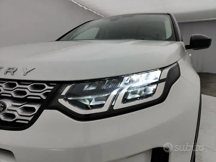Land Rover Discovery Sport 2020 photo 5