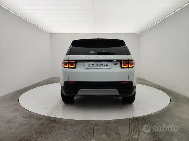 Land Rover Discovery Sport 2020 photo 4