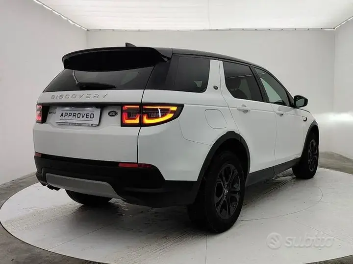 Land Rover Discovery Sport 2020 photo 2