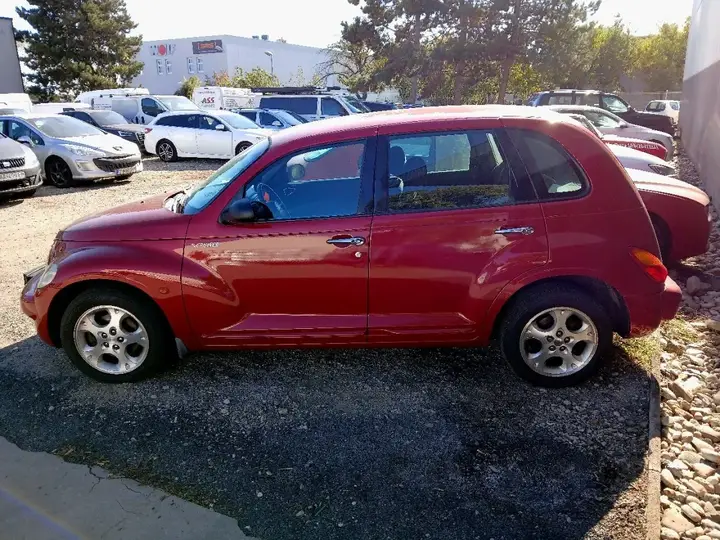 Chrysler Pt Cruiser 2005 photo 2