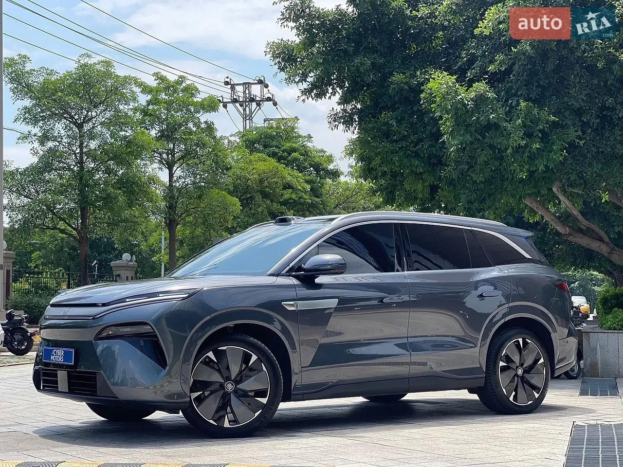BYD Tang L 2025 photo 2