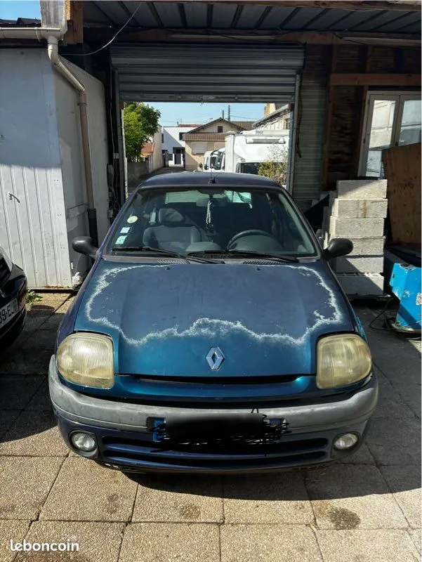 Renault Clio 1998 photo 2