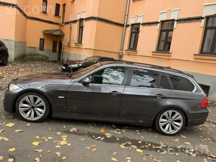 BMW 325 2007 photo 2