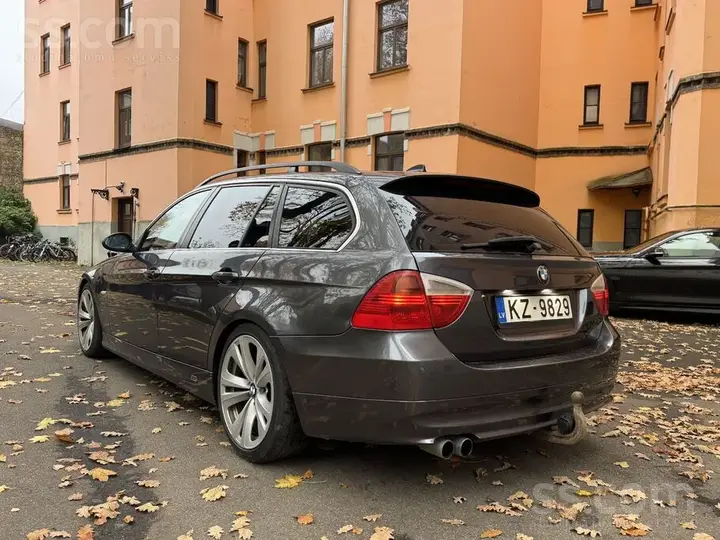 BMW 325 2007 photo 3