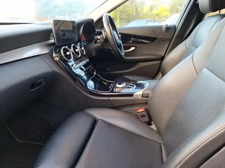Mercedes-Benz C-Class 2018 photo 5