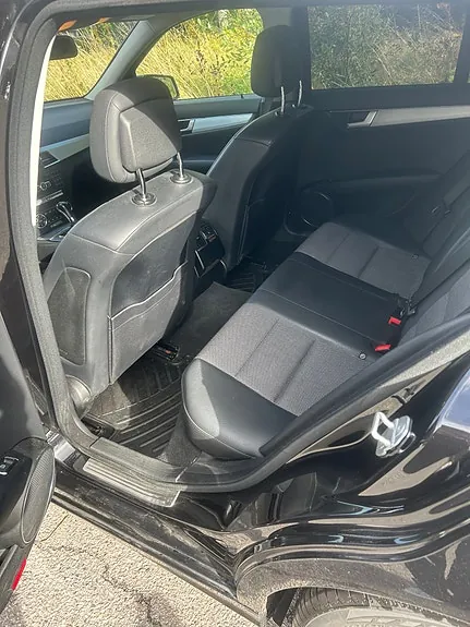 Mercedes-Benz C180 2012 photo 3