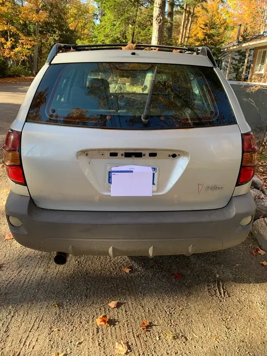 Pontiac Vibe 2004 photo 2