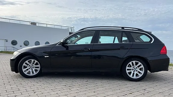 BMW 325I 2007 photo 2