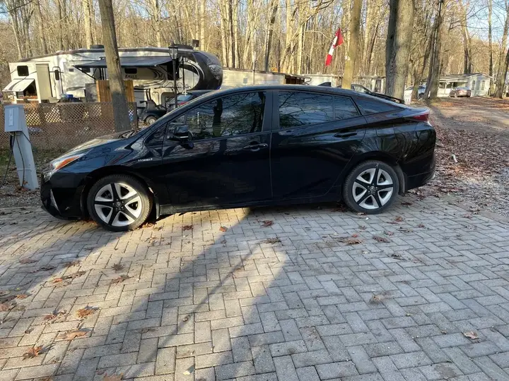 Toyota Prius 2017 photo 5